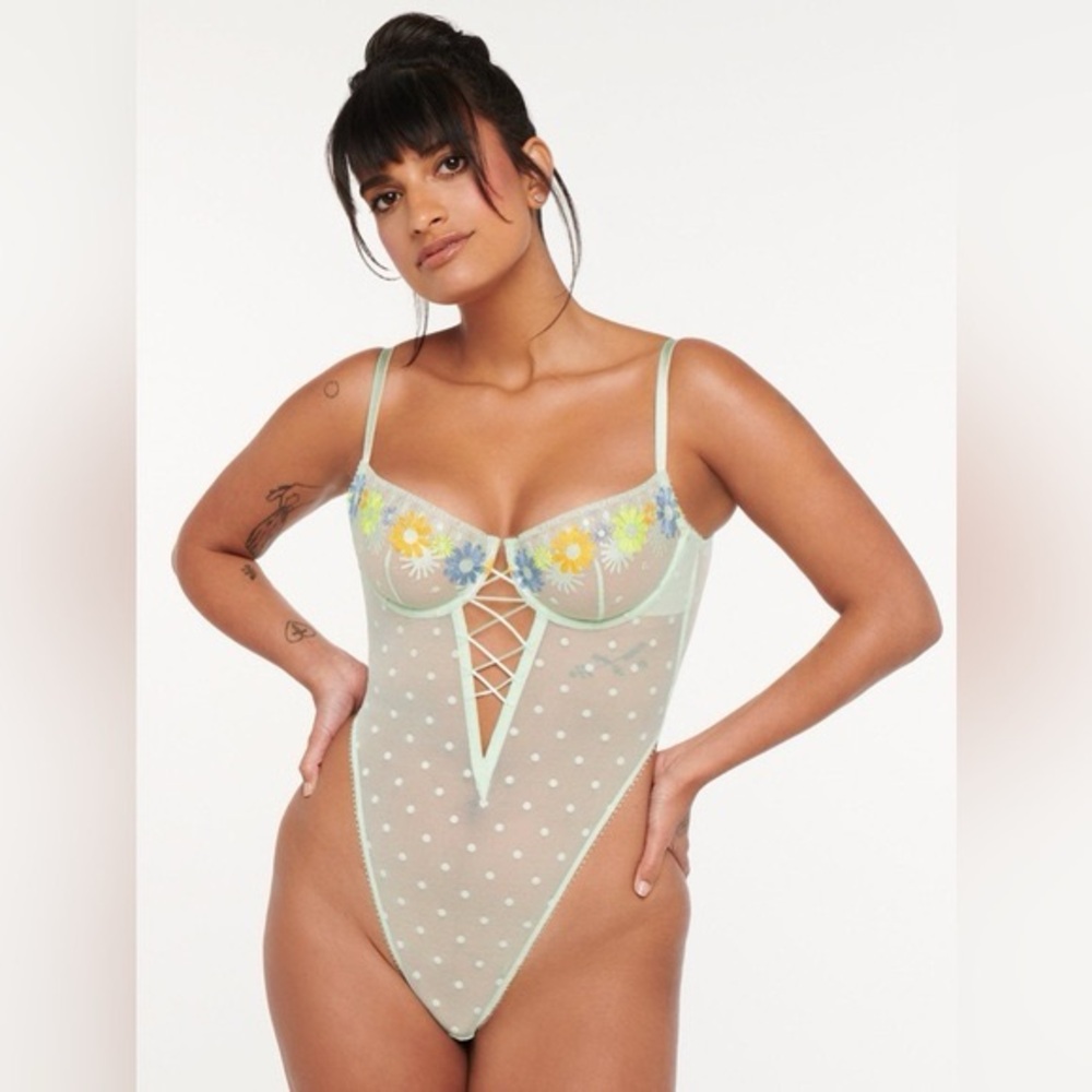 Savage X Fenty Light Green Floral Embroidered Underwire Teddy